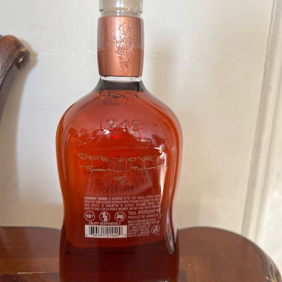 Appleton Rare Ruby Rum - Picture 5 of 15